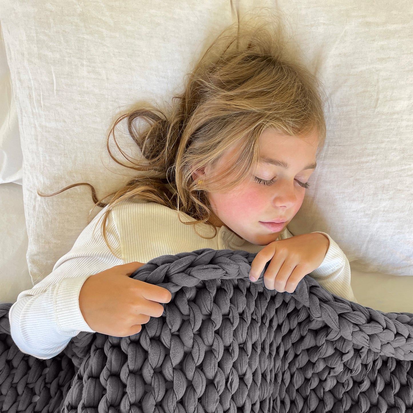 Chunky Knit Weighted Blanket - Grey