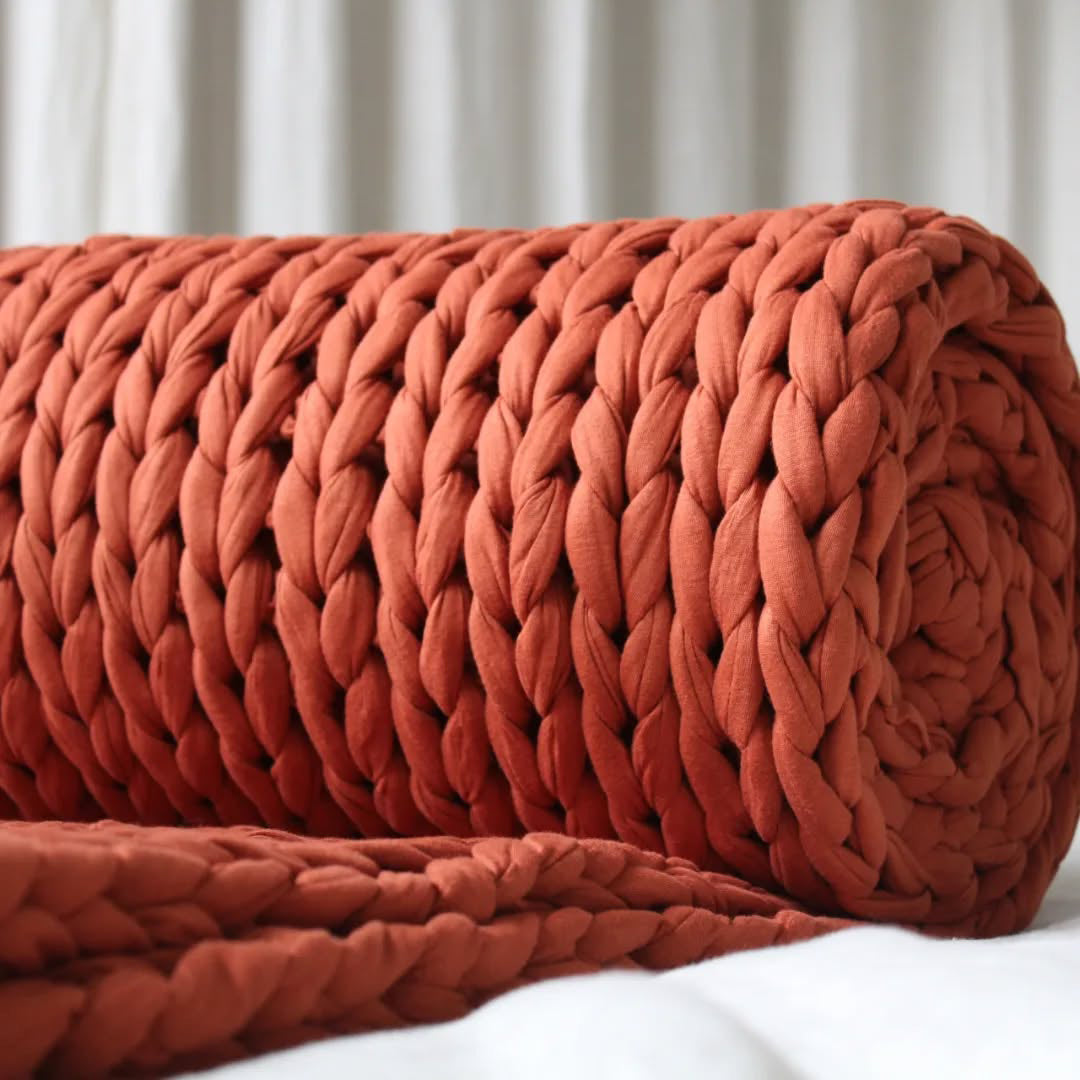 Chunky Knit Weighted Blanket - Terracotta