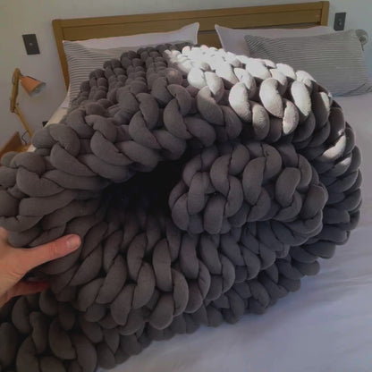 Chunky Knit Weighted Blanket - Grey